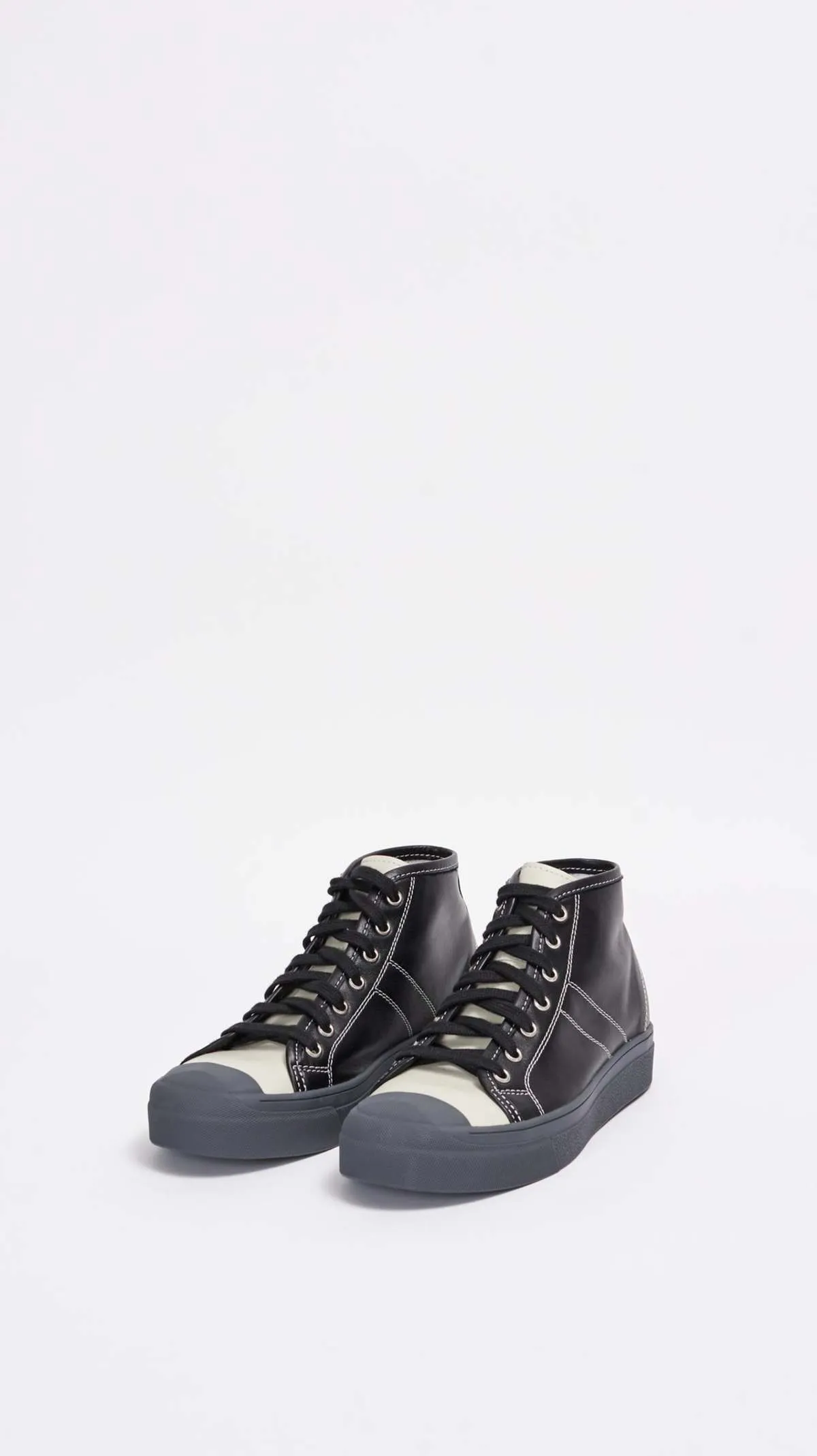 Foster High Tops Sneaker - Black