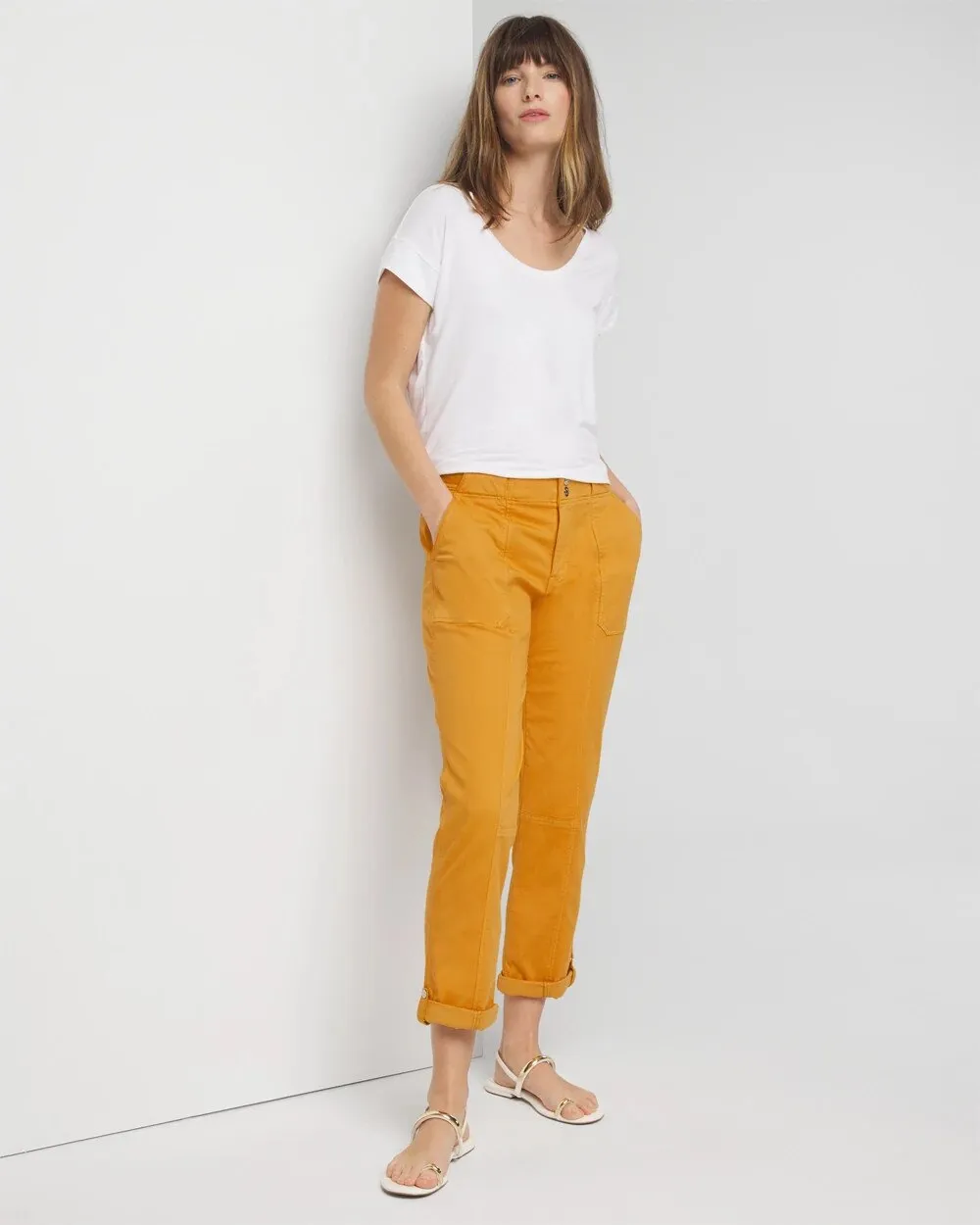 Mid-Rise Pret-A-Pedi Straight Crop Pants