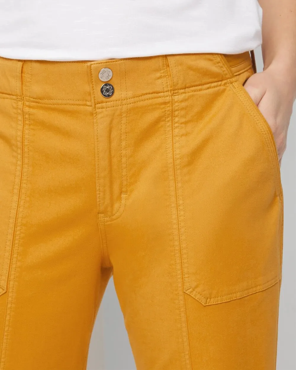 Mid-Rise Pret-A-Pedi Straight Crop Pants