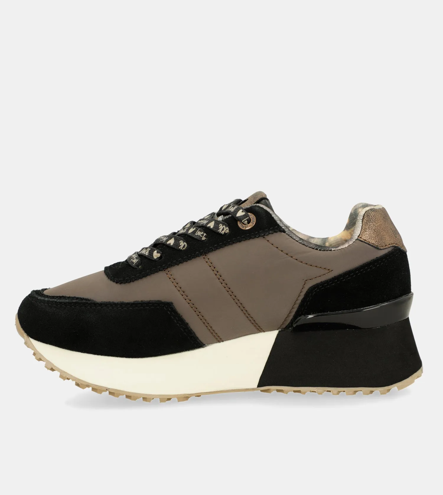 Urban brown sneaker